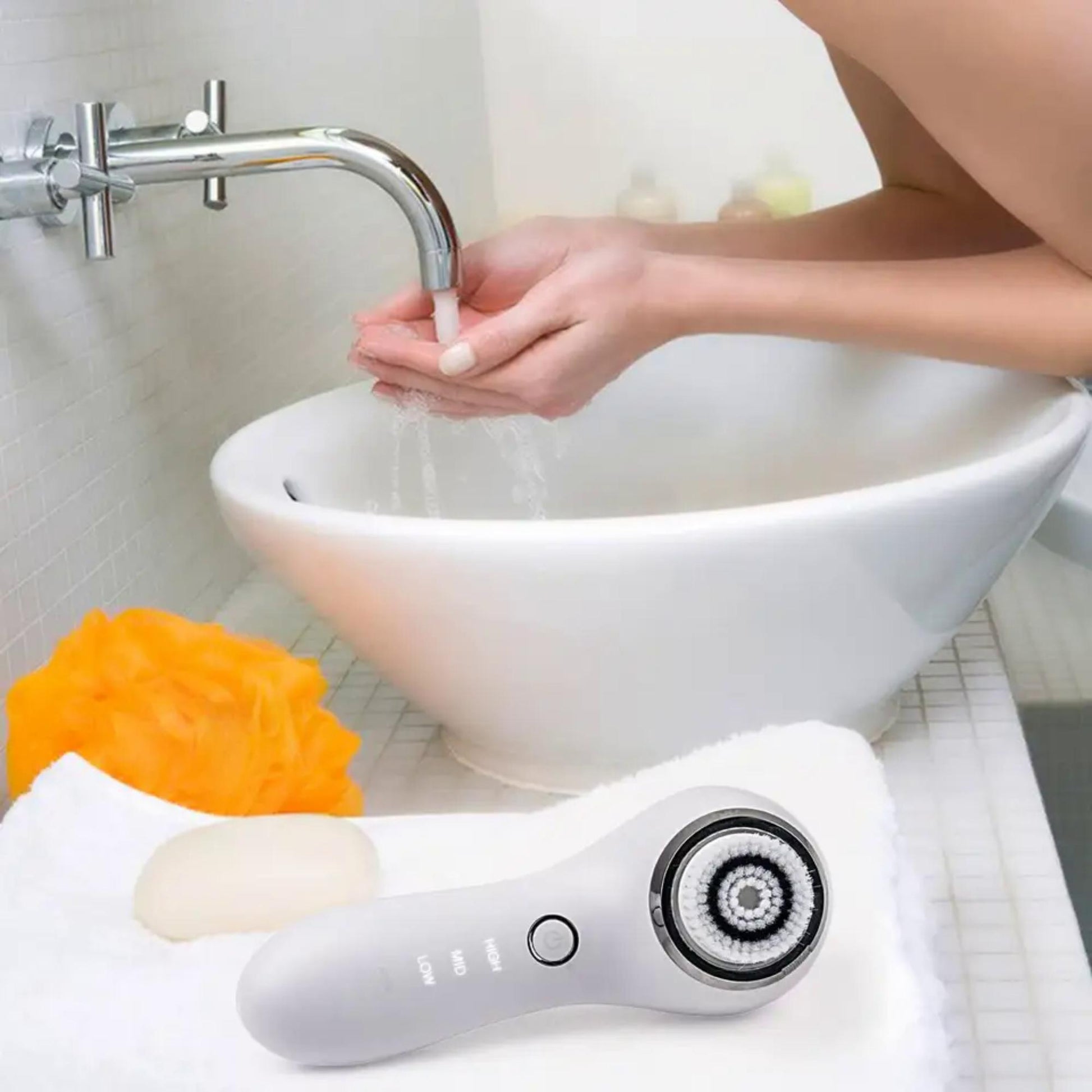 Wireless Charging Facial Cleansing Brush - 1000mAh Batterie. | Blue Chilli Electronics.